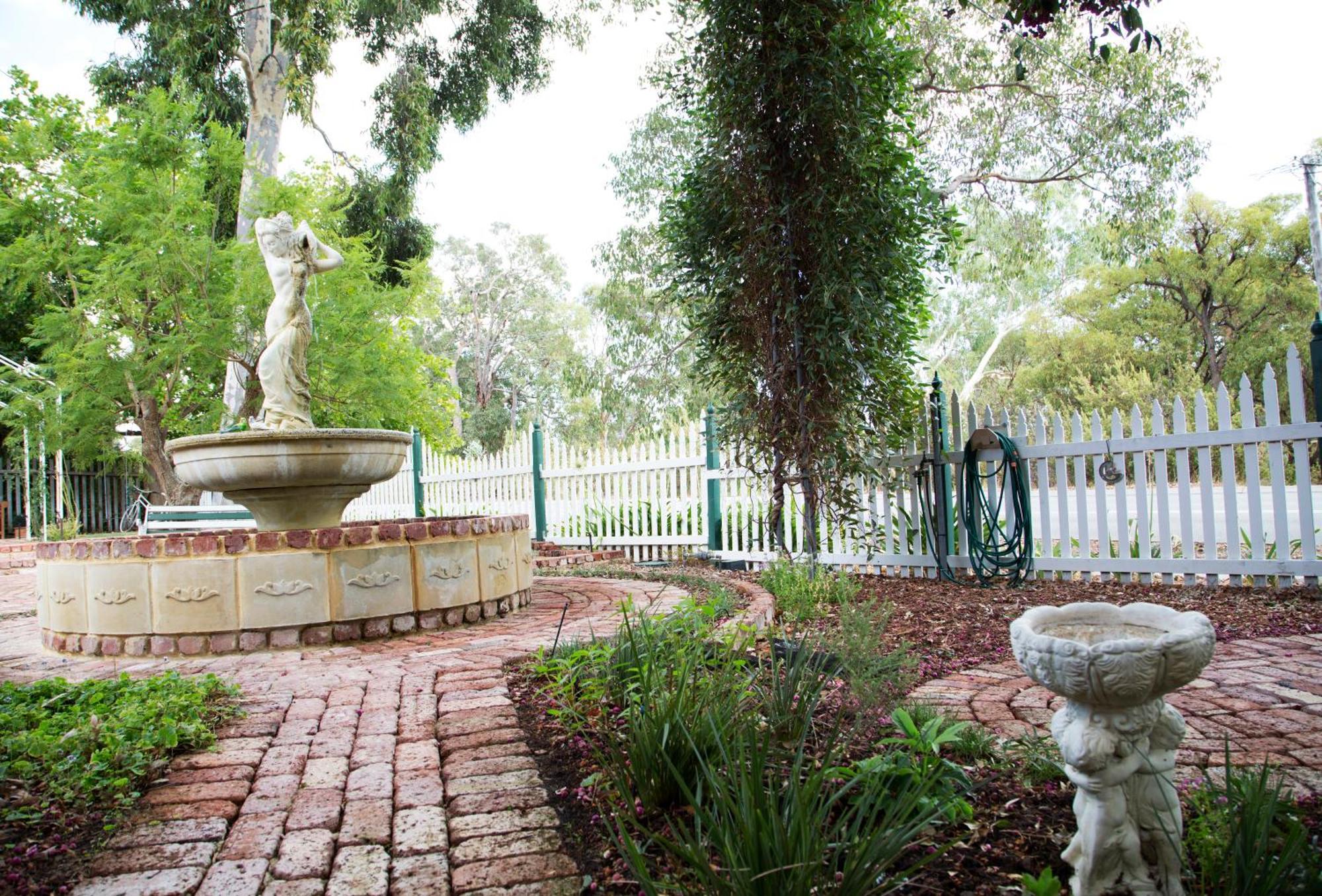 Rosebridge House Bed & Breakfast Adult Retreat Gooseberry Hill Exterior foto